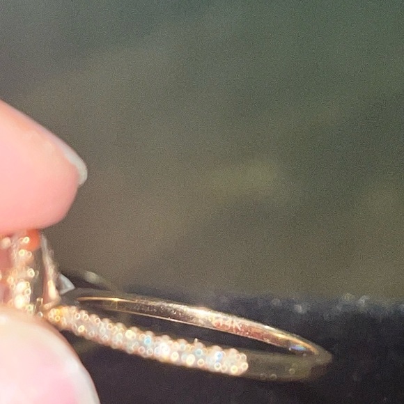 MORGANITE & DIAMOND ENGAGEMENT RINGS - Picture 2 of 4